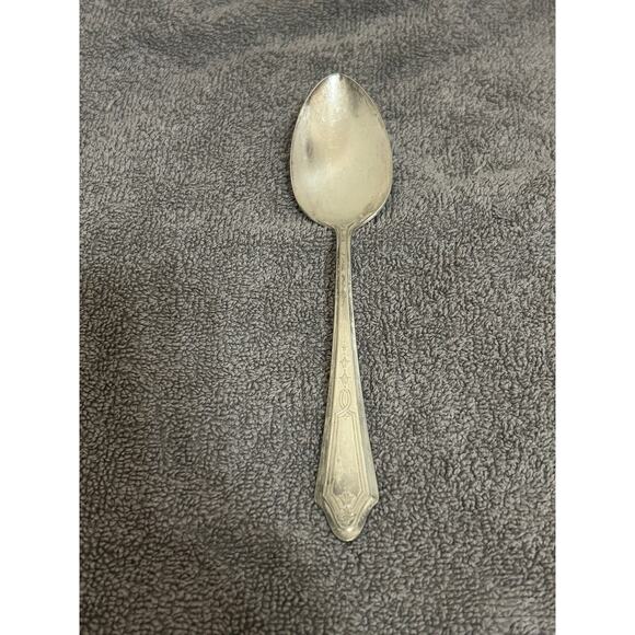 Oneida Tudor Plate Silverware Spoon Vintage - Picture 1 of 8